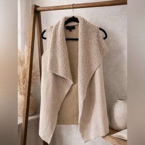 Romeo + Juliet Couture Faux Shearling Draped Open Front Vest Size L